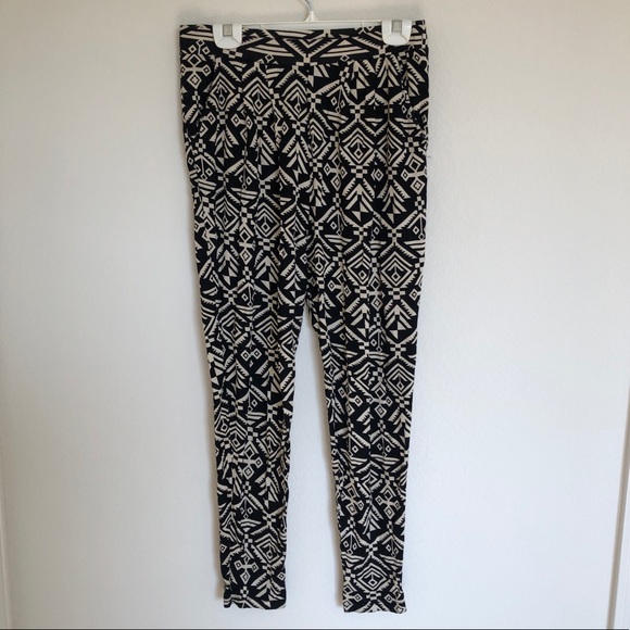 Forever 21 Boho Aztec Stretchy Pants - Picture 1 of 10